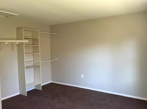 15601 Orchard St, Romulus, MI 48174 photo 7