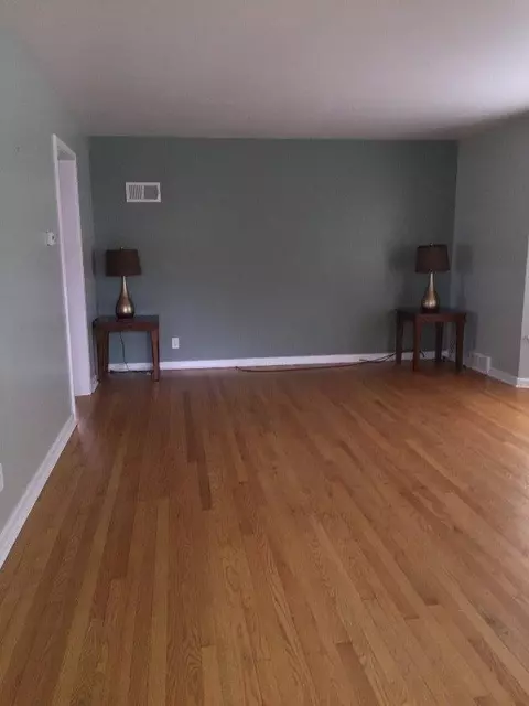 712 Outer Dr, Tecumseh, MI 49286 photo 5