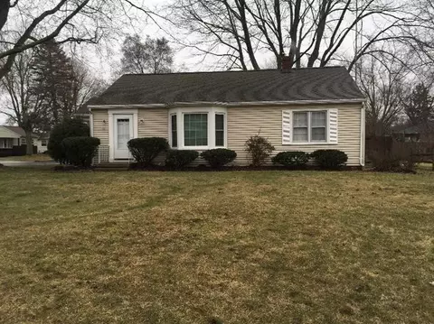712 Outer Dr, Tecumseh, MI 49286 photo 1