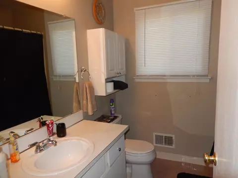 43538 Champlain Ct, Canton, MI 48188 photo 8