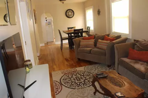 121 Park Ave, Jackson, MI 49203 photo 2