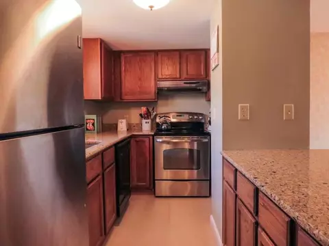 402 Hermitage Dr, Tecumseh, MI 49286 photo 3