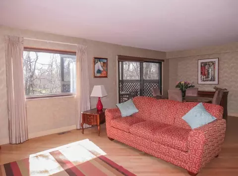 402 Hermitage Dr, Tecumseh, MI 49286 photo 8