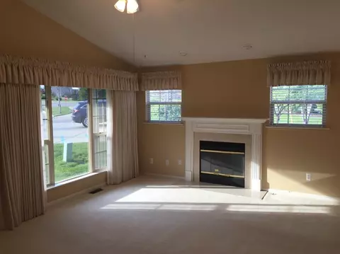 101 Commons Cir, Saline, MI 48176 photo 7