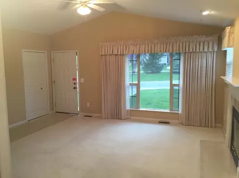101 Commons Cir, Saline, MI 48176 photo 6