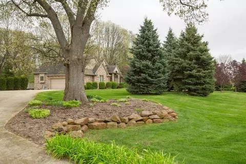 8549 Cedar Hills Dr, Dexter, MI 48130 photo 4