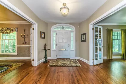 2116 Devonshire Rd, Ann Arbor, MI 48104 photo 4