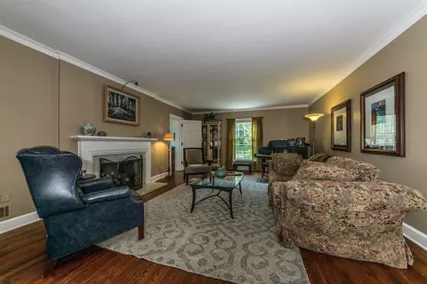 2116 Devonshire Rd, Ann Arbor, MI 48104 photo 5