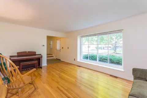 2890 N Baylis, Ann Arbor, MI 48108 photo 4