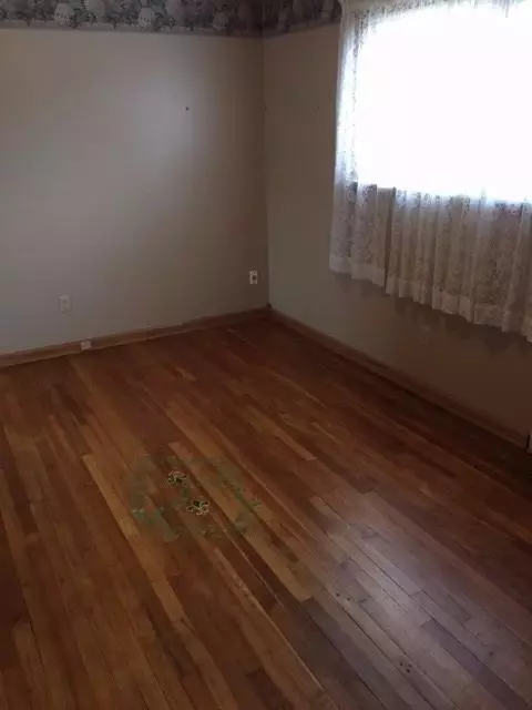 4619 Williams St, Wayne, MI 48184 photo 8