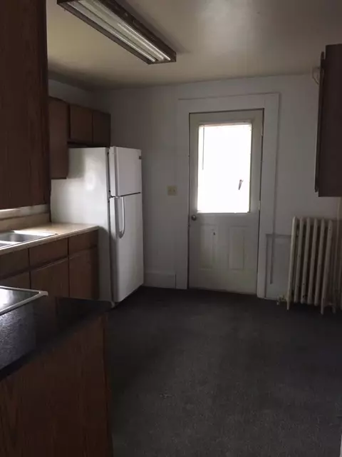 596 S Main St, Adrian, MI 49221 photo 6