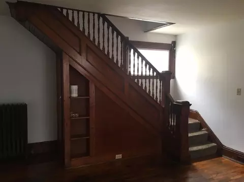 596 S Main St, Adrian, MI 49221 photo 5