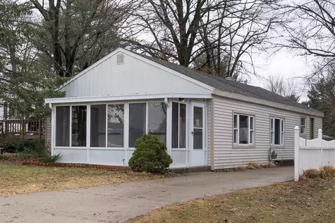 3272 Orchard, Pinckney, MI 48169 photo 1