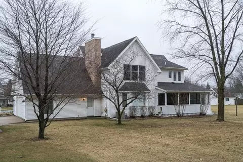 602 Curtis Ct, Tecumseh, MI 49286 photo 3