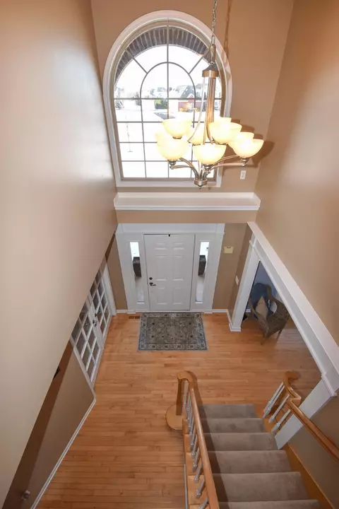 574 Darwin Ct, Saline, MI 48176 photo 3