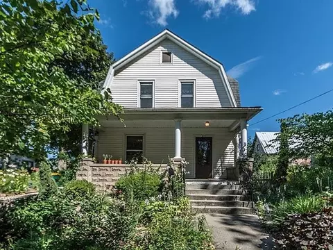 215 E Henry St, Saline, MI 48176 photo 1
