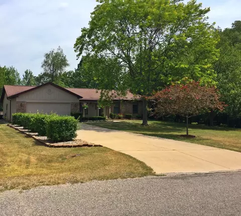 4268 Dillingham Dr, Tecumseh, MI 49286 photo 2
