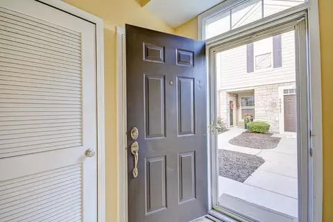 40451 Glen Eagle Ln, Canton, MI 48188 photo 8
