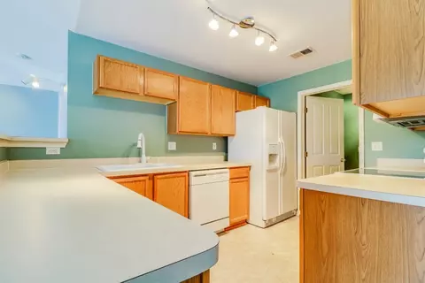 4049 Berkeley Ave, Canton, MI 48188 photo 10