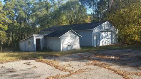 1132 Napoleon Rd, Jackson, MI 49201 photo 2