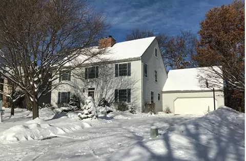 2000 Grasmere Ln, Wixom, MI 48393 photo 1