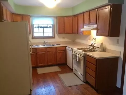 2000 Grasmere Ln, Wixom, MI 48393 photo 8