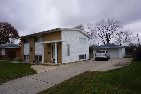 417 Donnalee, Monroe, MI 48162 photo 2