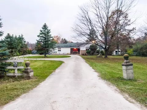 8580 Warner Rd, Saline, MI 48176 photo 3