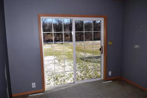 24175 Bohn Rd, Belleville, MI 48111 photo 10