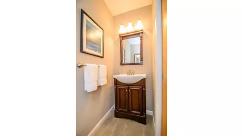 1708 Covington Dr, Ann Arbor, MI 48103 photo 17