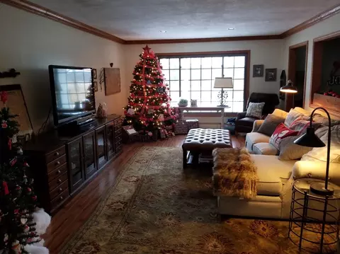 1149 Landsend Ln, Saline, MI 48176 photo 8
