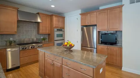 9034 Mckendry Dr, Saline, MI 48176 photo 7