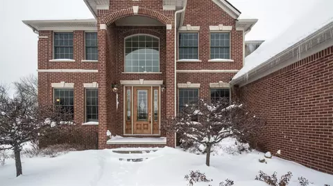 9034 Mckendry Dr, Saline, MI 48176 photo 3
