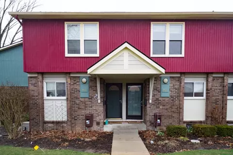 321 Clark St, Saline, MI 48176 photo 2