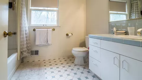 2527 Devonshire Rd, Ann Arbor, MI 48104 photo 30