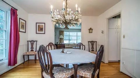 2527 Devonshire Rd, Ann Arbor, MI 48104 photo 9