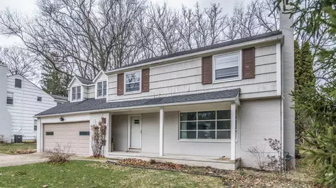 2527 Devonshire Rd, Ann Arbor, MI 48104 photo 2