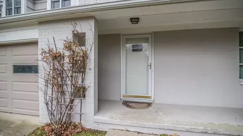 2527 Devonshire Rd, Ann Arbor, MI 48104 photo 3