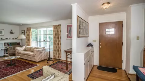 2527 Devonshire Rd, Ann Arbor, MI 48104 photo 4