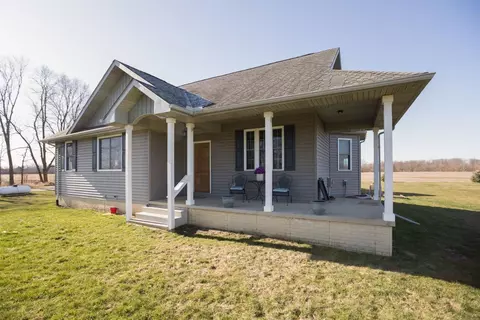 1001 Plank Rd, Dundee, MI 48131 photo 2