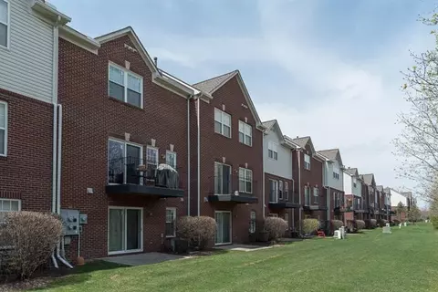 43776 Cherry Grove Ct, Canton, MI 48188 photo 2