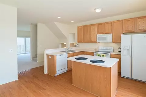 43776 Cherry Grove Ct, Canton, MI 48188 photo 15