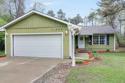 11533 Bradley Dr, Jerome, MI 49249 photo 2