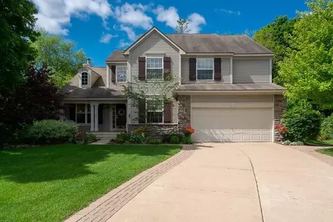 8203 Bridgeway Dr, Dexter, MI 48130 photo 2