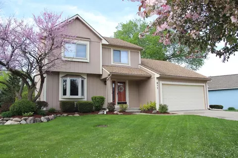 611 Glenwyth Rd, Brighton, MI 48116 photo 1