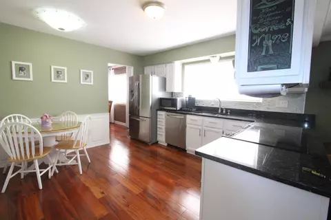 611 Glenwyth Rd, Brighton, MI 48116 photo 9