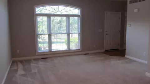 46047 Graystone Ln, Canton, MI 48187 photo 7