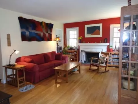 804 W Davis Ave, Ann Arbor, MI 48103 photo 3
