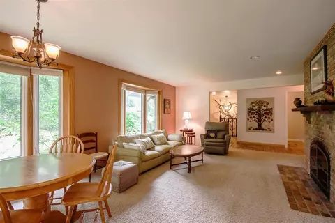 4100 Sunset Ct, Ann Arbor, MI 48103 photo 4