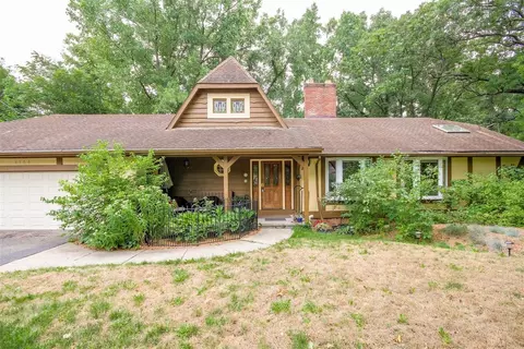 4100 Sunset Ct, Ann Arbor, MI 48103 photo 2